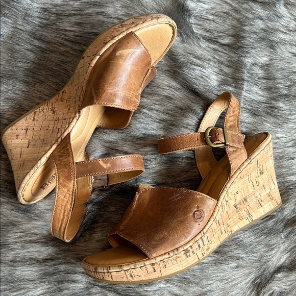 BORN Agnio Tan Leather Cork Wedge Ankle Strap Sandals Size 8.5 - Picture 7 of 10